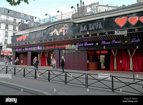 The 16 Best Strip Clubs in Paris 